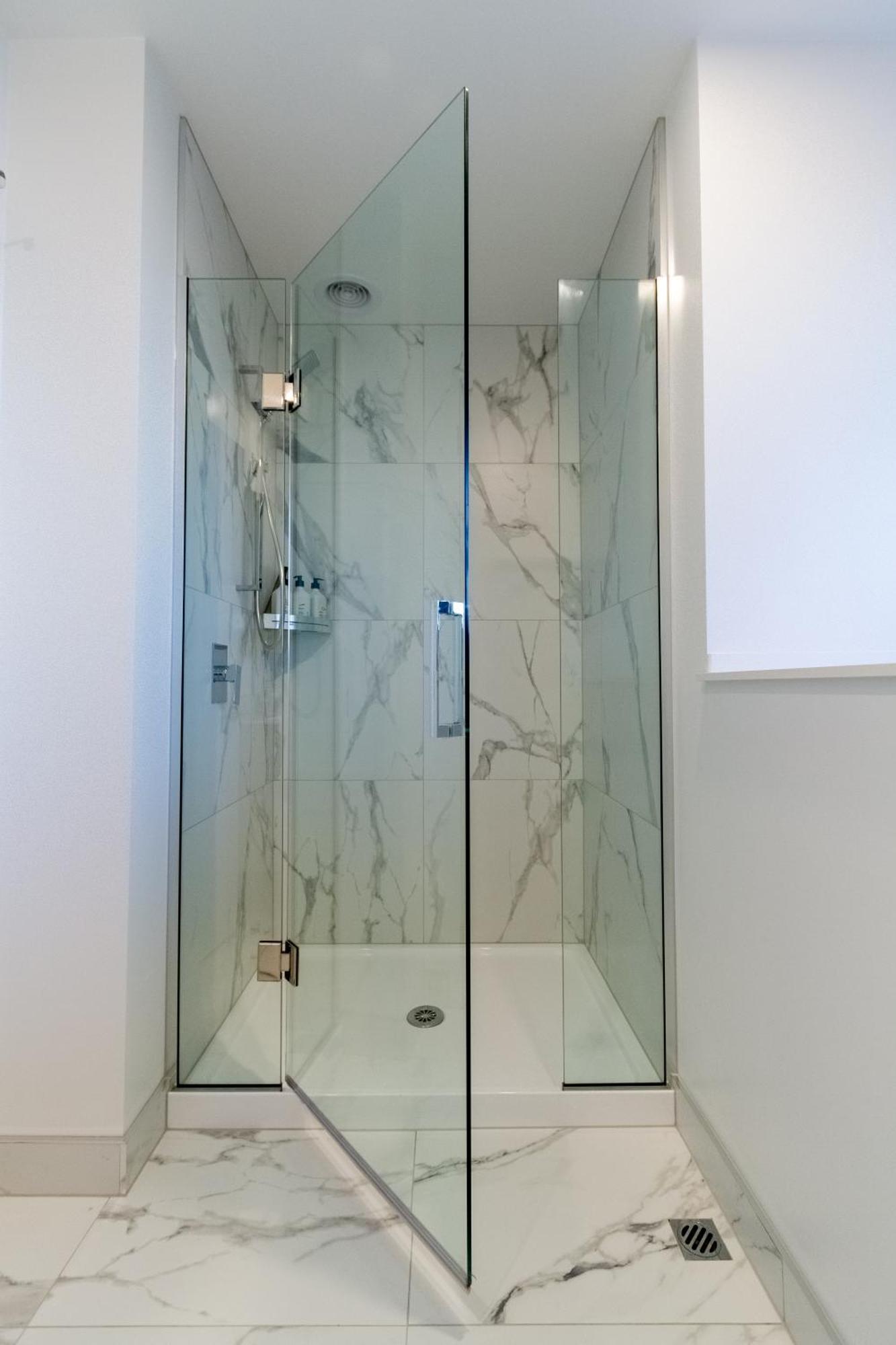 クライストチャーチUrban Elegance - 2 Bed, 2 Bath In The Cbdアパートメント エクステリア 写真